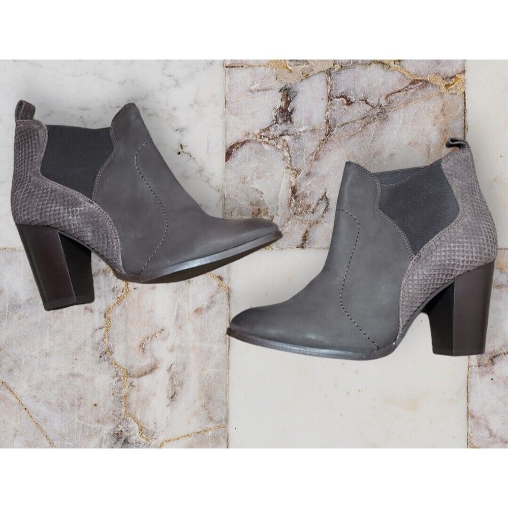 Seychelles Size 8.5 Textured Reptile Brown Leather Upper Ankle Boots Chelsea